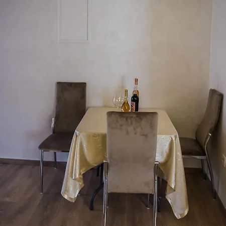 Apartment Domenica *