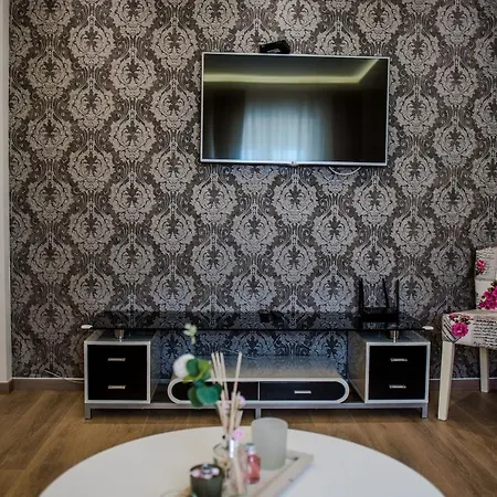 Domenica Apartment